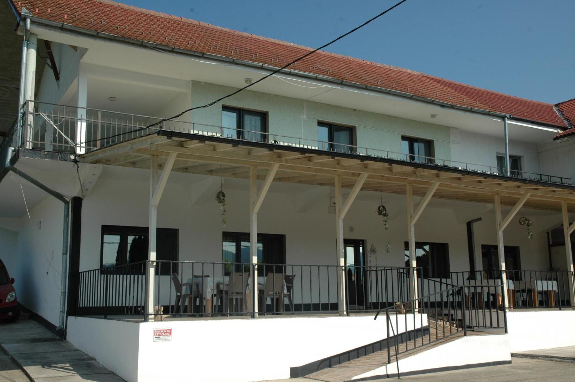 Casa Geppo - Camere De Inchiriat Eselnita Exterior photo